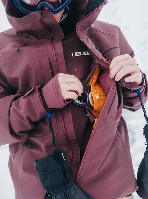 24 Men's Pillowline Goretex 2L Jacket